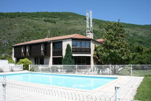 Hotel Pyrene Foix Exterior foto